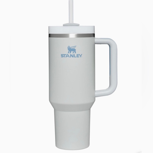 Stanley Adventure Quencher 40oz Tumbler Fog Silver Trim New - Picture 4 of 8